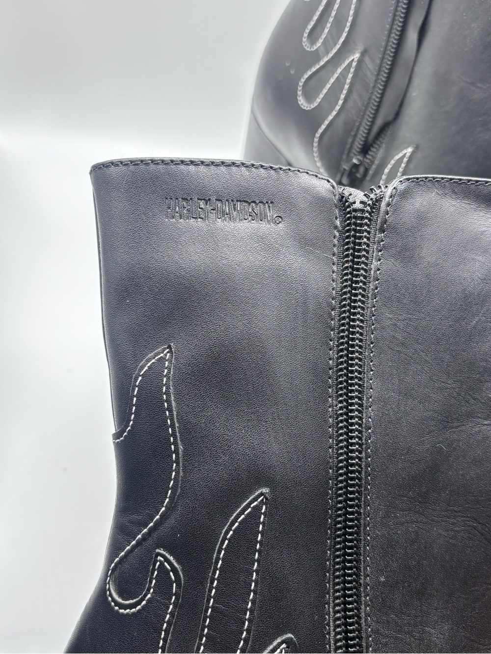 Harley-Davidson Black Mid-Calf Heeled Boots with White Stitching - Picture 7 of 7